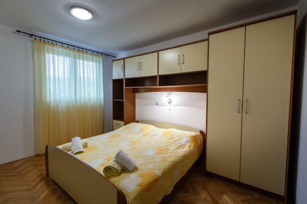 Apartmani Maris II Palit Εξωτερικό φωτογραφία